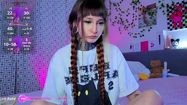 LilithPoison online show from 04-23-26, 06:09