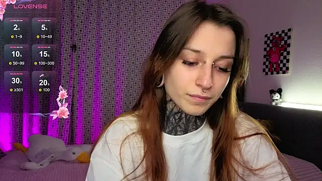 LilithPoison online show from 10-19-25, 06:10