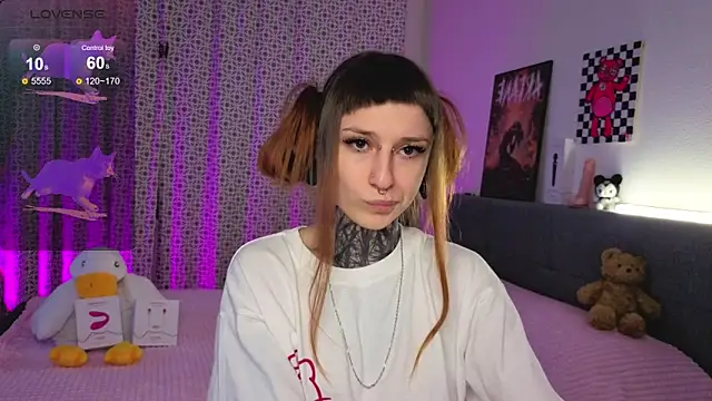 LilithPoison online show from 11-01-25, 06:02