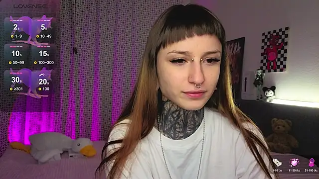 LilithPoison online show from 11-20-25, 06:08