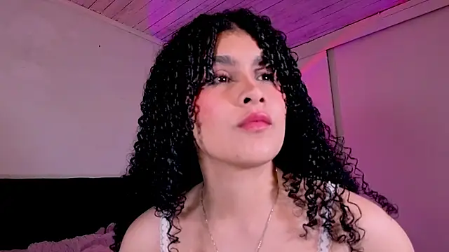 Snapshot of missvaneblake chatting on 07-10-26, 11:32 missvaneblake online show from 07-10-26, 11:32