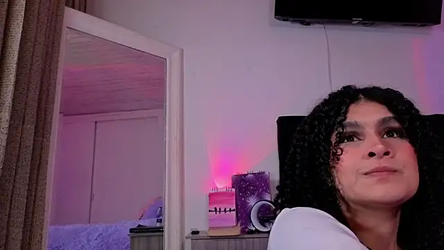 missvaneblake online show from 05-07-26, 12:52