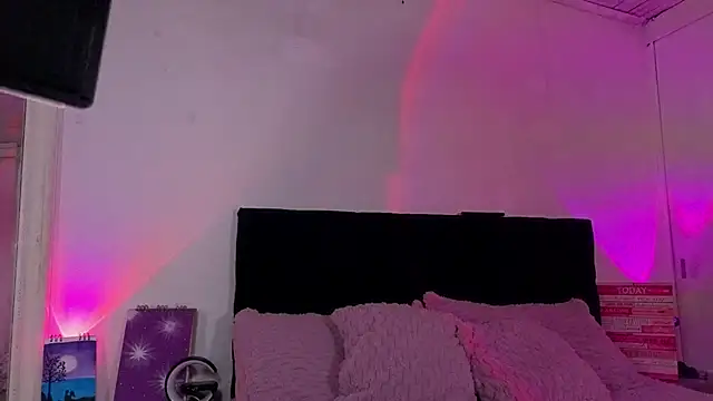Snapshot of missvaneblake chatting on 06-28-26, 03:07 missvaneblake online show from 06-28-26, 03:07
