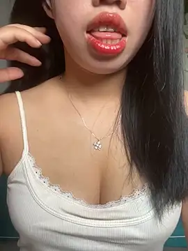 Rose-babyx online show from 05-18-26, 02:12