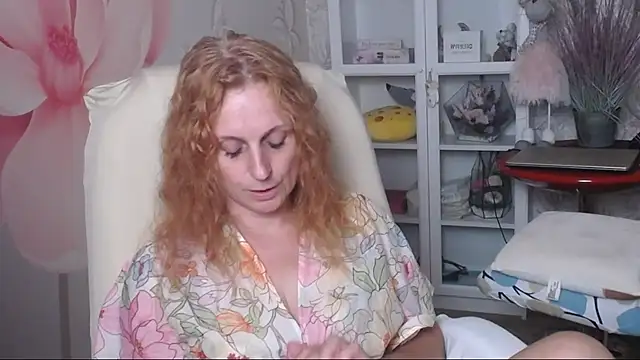Snapshot of Venus_love1 chatting on 07-28-26, 05:34 Venus love1 online show from 07-28-26, 05:34