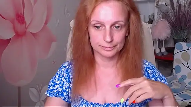 Snapshot of Venus_love1 chatting on 06-17-26, 04:39 Venus love1 online show from 06-17-26, 04:39