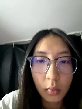 Snapshot of xiaobaimao6 chatting on 10-19-25, 04:32 xiaobaimao6 online show from 10-19-25, 04:32