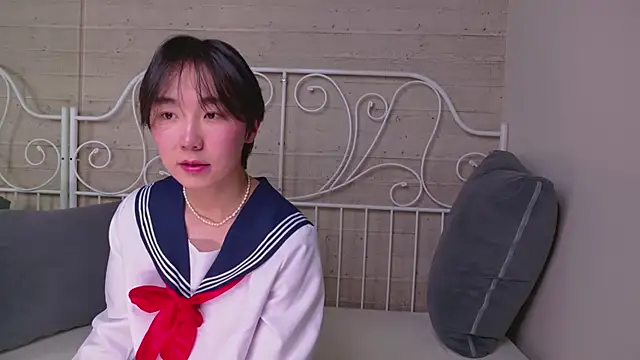 HeejinWang online show from 10-30-25, 08:17