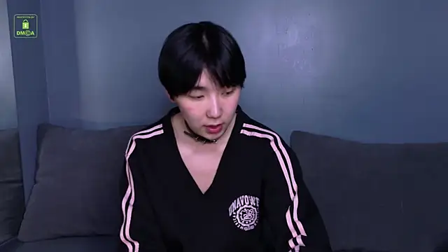 HeejinWang online show from 05-10-26, 10:30