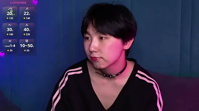 HeejinWang online show from 05-17-26, 04:56