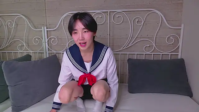 HeejinWang online show from 10-29-25, 08:19