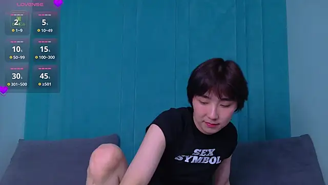 HeejinWang online show from 04-18-26, 08:20