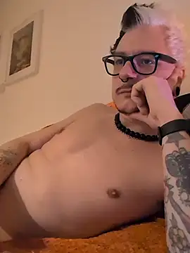 cruiserpup online show from 11-05-25, 07:17