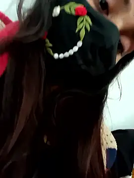 Aaisha-16 online show from 12-21-25, 04:03