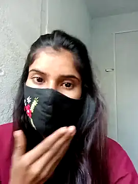 Aaisha-16 online show from 10-18-25, 02:02