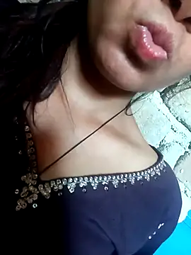 Aaisha-16 online show from 04-01-26, 04:47