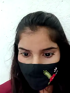 Aaisha-16 online show from 10-31-25, 03:14