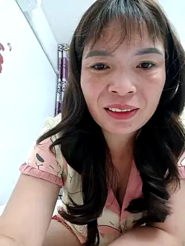 Snapshot of Livelulu chatting on 10-12-25, 05:58 Livelulu online show from 10-12-25, 05:58