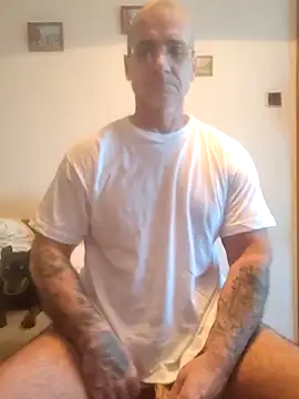 chcem1975 online show from 10-04-25, 07:32