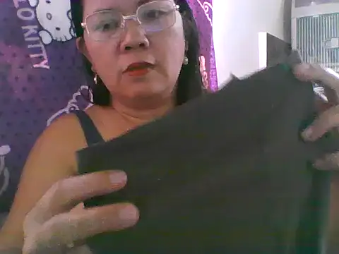 Snapshot of asian_bhebs1 chatting on 10-10-25, 04:57 asian bhebs1 online show from 10-10-25, 04:57