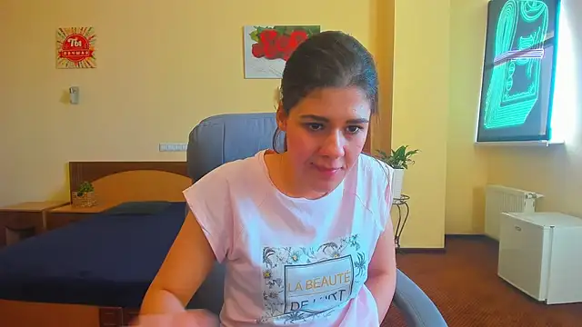 Snapshot of Joannia chatting on 09-27-25, 07:14 Joannia online show from 09-27-25, 07:14