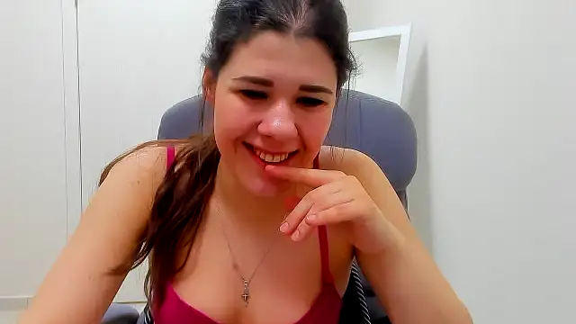 Snapshot of Joannia chatting on 02-17-26, 09:17 Joannia online show from 02-17-26, 09:17