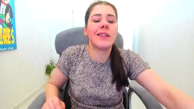 Snapshot of Joannia chatting on 02-22-26, 10:50 Joannia online show from 02-22-26, 10:50