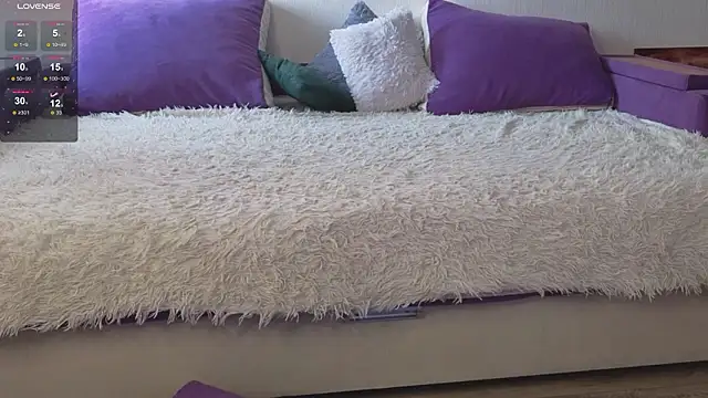 Gentle Ariel online show from 03-18-26, 02:15