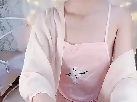 Seradang online show from 10-29-25, 03:44