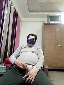 Love40777 online show from 12-14-25, 06:02