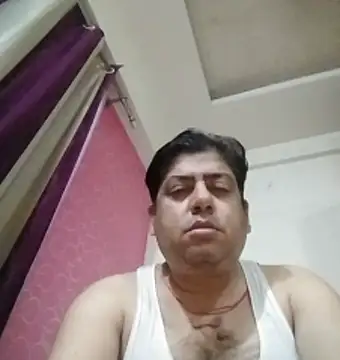 Love40777 online show from 05-26-26, 06:39