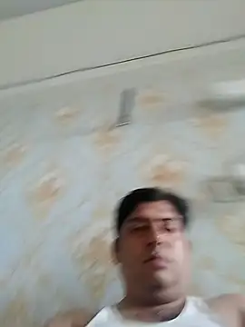 Snapshot of Love40777 chatting on 10-21-25, 06:57 Love40777 online show from 10-21-25, 06:57