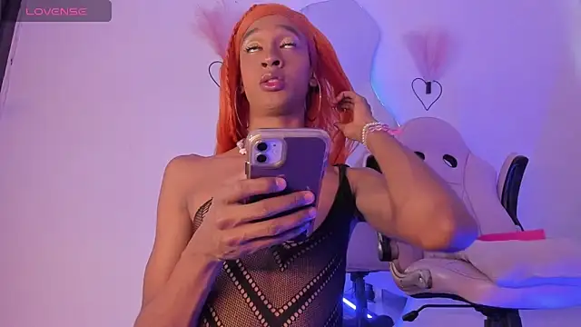 Mia royal online show from 04-25-26, 08:28