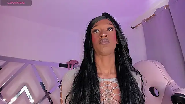Mia royal online show from 07-21-26, 04:08