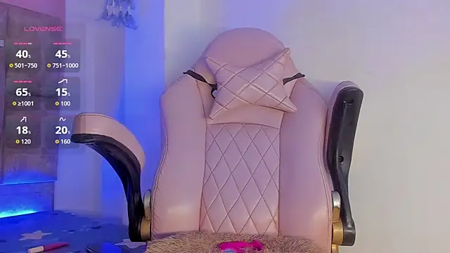 Mia royal online show from 02-12-26, 08:08