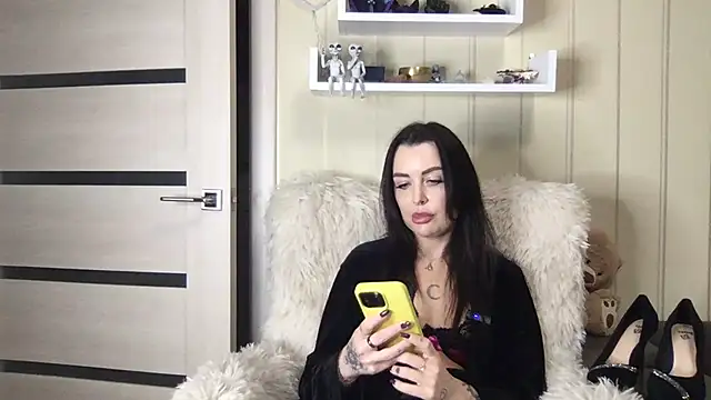 ArinaAmour online show from 05-16-26, 05:56