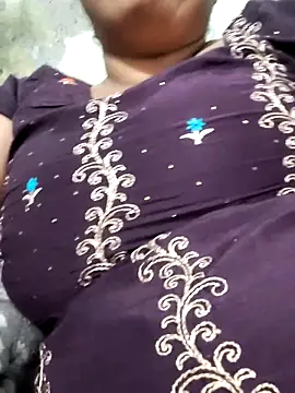 Mmm143 online show from 10-08-25, 04:03