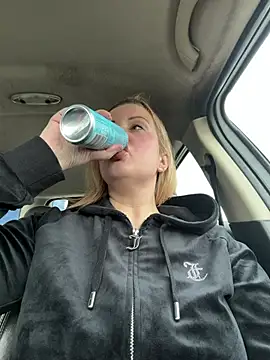 Piccolamonella29 online show from 02-10-26, 11:20