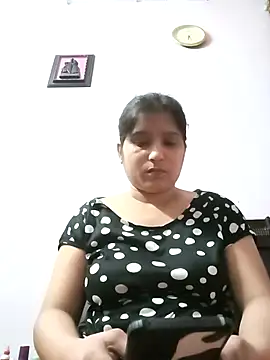 aliya-jaan71 online show from 04-30-26, 12:56