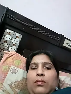 aliya-jaan71 online show from 04-15-26, 10:10