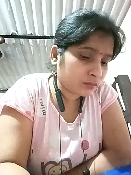 aliya-jaan71 online show from 05-01-26, 09:42