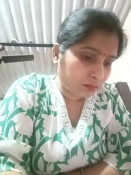 aliya-jaan71 online show from 04-08-26, 05:25