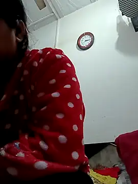 aliya-jaan71 online show from 02-11-26, 09:42