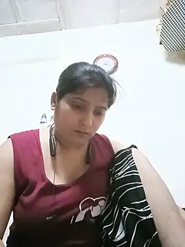 aliya-jaan71 online show from 06-12-26, 03:54