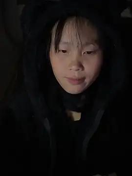 huong-18 online show from 11-18-25, 04:54