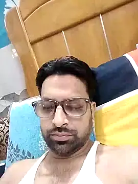 Snapshot of mohsin99272 chatting on 09-16-25, 05:52 mohsin99272 online show from 09-16-25, 05:52