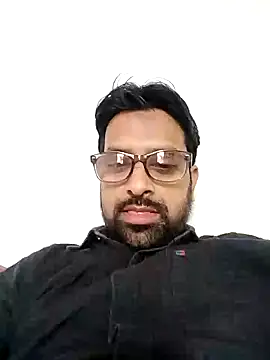 Snapshot of mohsin99272 chatting on 10-27-25, 08:37 mohsin99272 online show from 10-27-25, 08:37