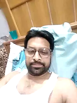 Snapshot of mohsin99272 chatting on 10-23-25, 11:09 mohsin99272 online show from 10-23-25, 11:09