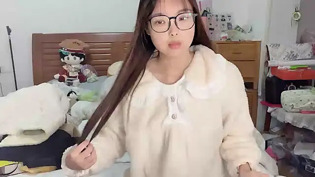 Akong11 online show from 10-28-25, 09:58