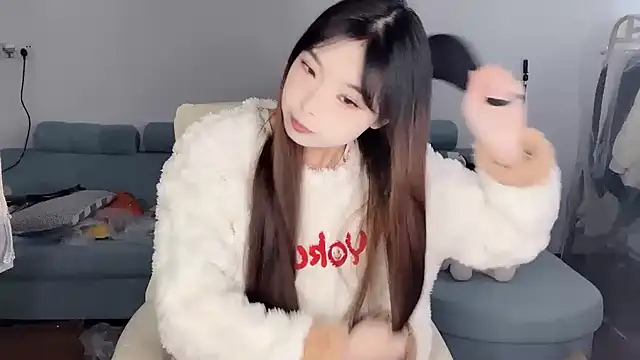 Akong11 online show from 03-08-26, 04:49